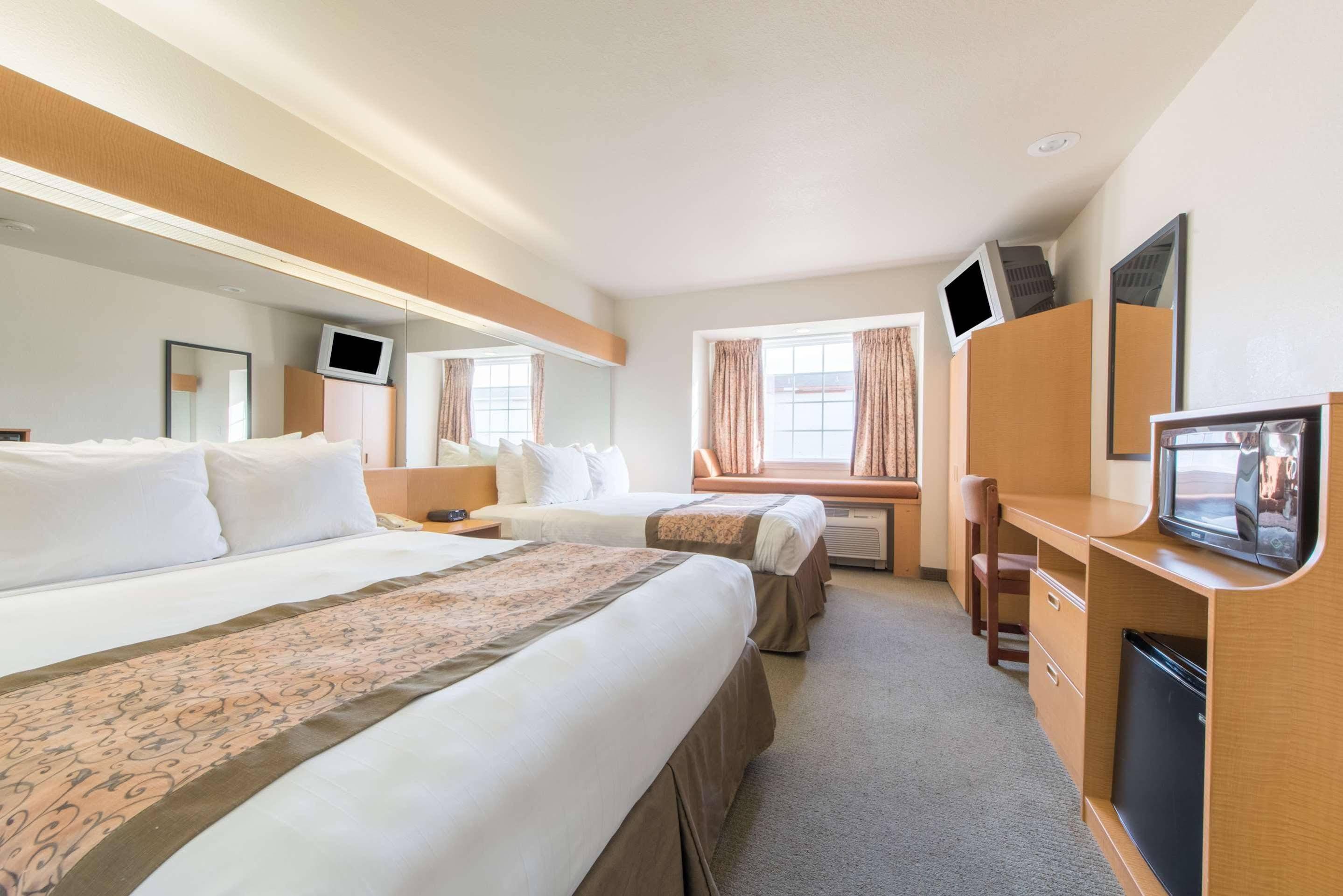 Microtel Inn & Suites By Wyndham אלטוס מראה חיצוני תמונה
